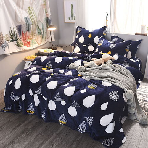 現(xiàn)在的四件套真高級(jí) 有品味的女人都喜歡,柔軟舒適又保暖